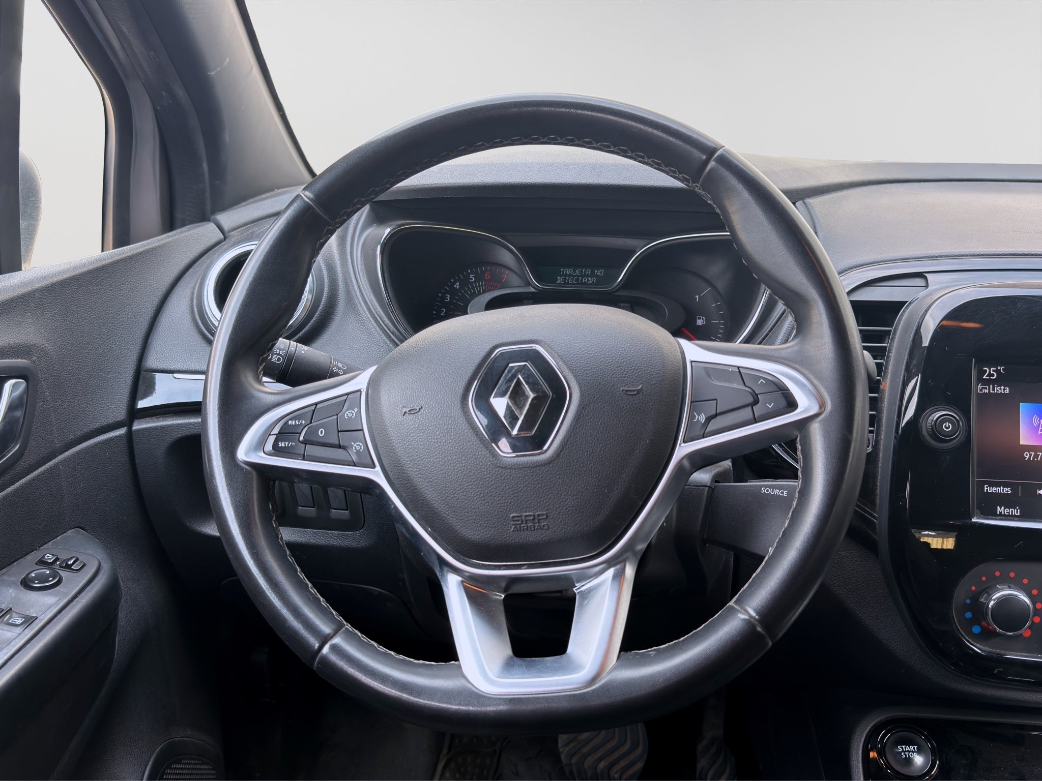 2022 RENAULT CAPTUR 5 PTS ICONIC TA PIEL GPS RA-18