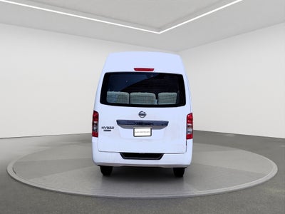 2022 Nissan URVAN 4 PTS AMPLIA TM5 AAC DESEM TRAS 15 PAS