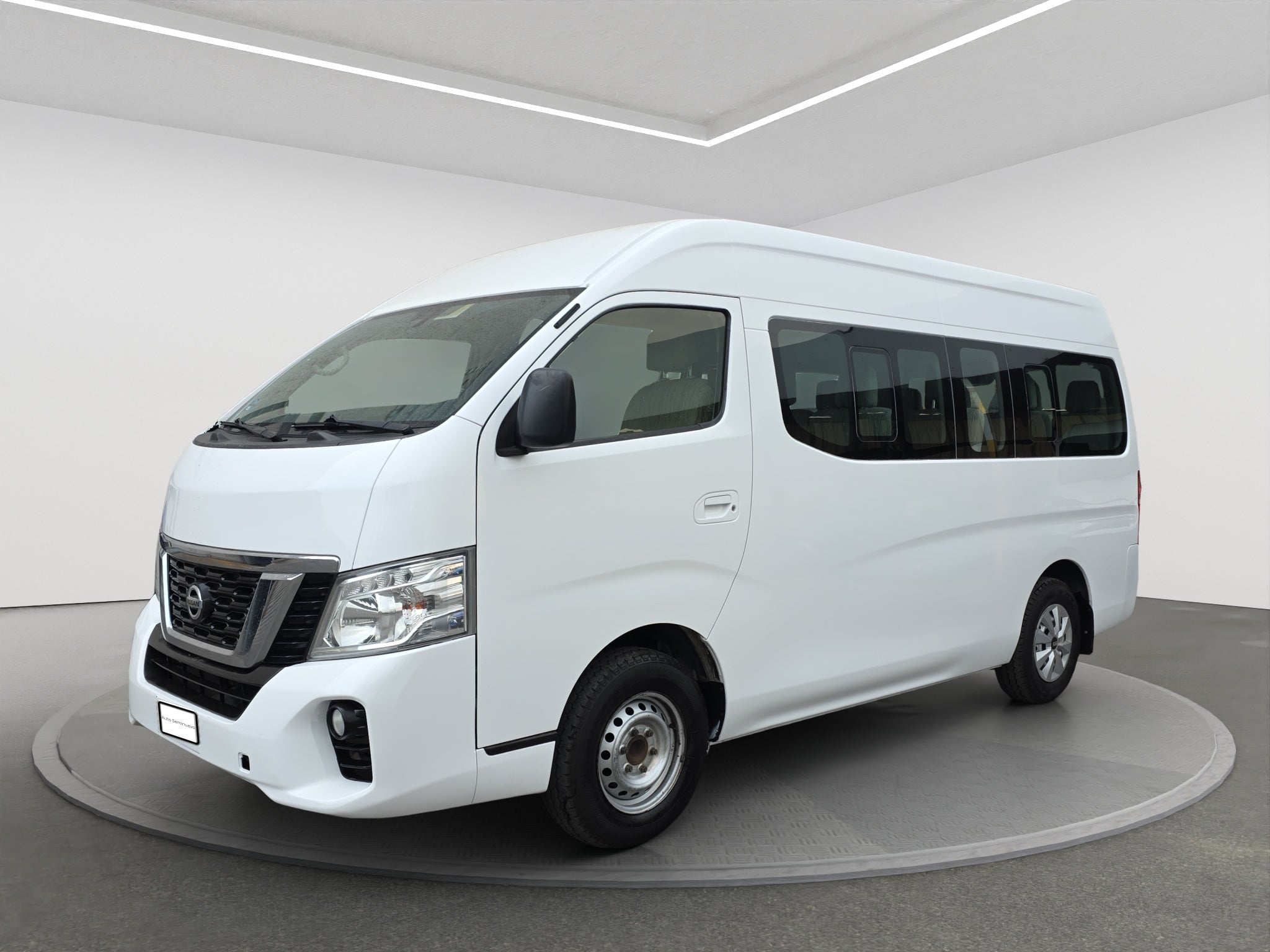 2020 Nissan URVAN 4 PTS AMPLIA TD TM5 AAC DESEM TRAS 15 PAS