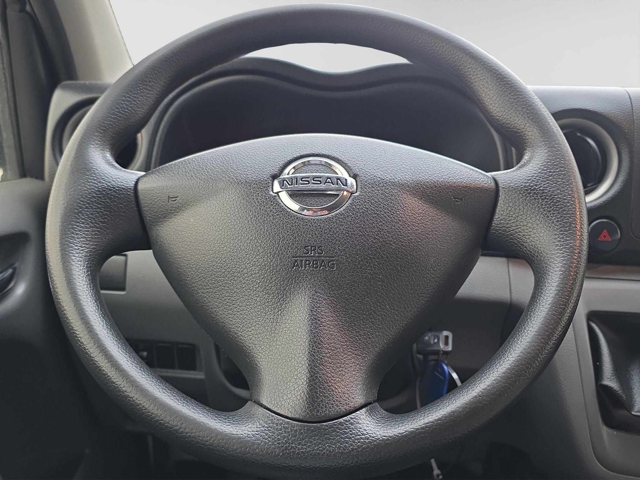 2020 Nissan URVAN 4 PTS AMPLIA TD TM5 AAC DESEM TRAS 15 PAS