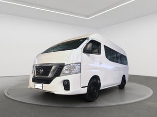 2022 Nissan URVAN 4 PTS AMPLIA TM5 AAC DESEM TRAS 15 PAS