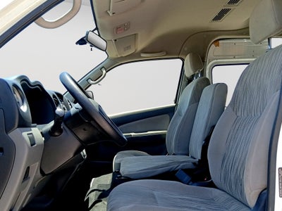 2020 Nissan URVAN 4 PTS AMPLIA TM5 AAC DESEM TRAS 15 PAS