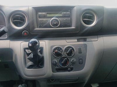2020 Nissan URVAN 4 PTS AMPLIA TM5 AAC DESEM TRAS 15 PAS