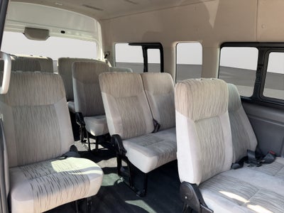 2020 Nissan URVAN 4 PTS AMPLIA TD TM5 AAC DESEM TRAS 15 PAS