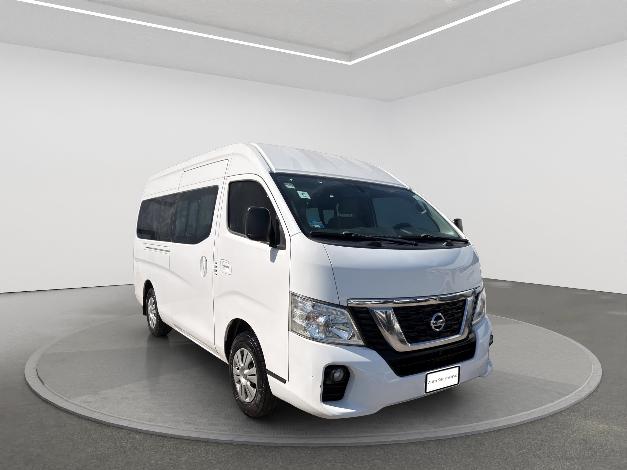 2020 Nissan URVAN 4 PTS AMPLIA TD TM5 AAC DESEM TRAS 15 PAS