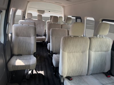 2020 Nissan URVAN 4 PTS AMPLIA TM5 AAC DESEM TRAS 15 PAS