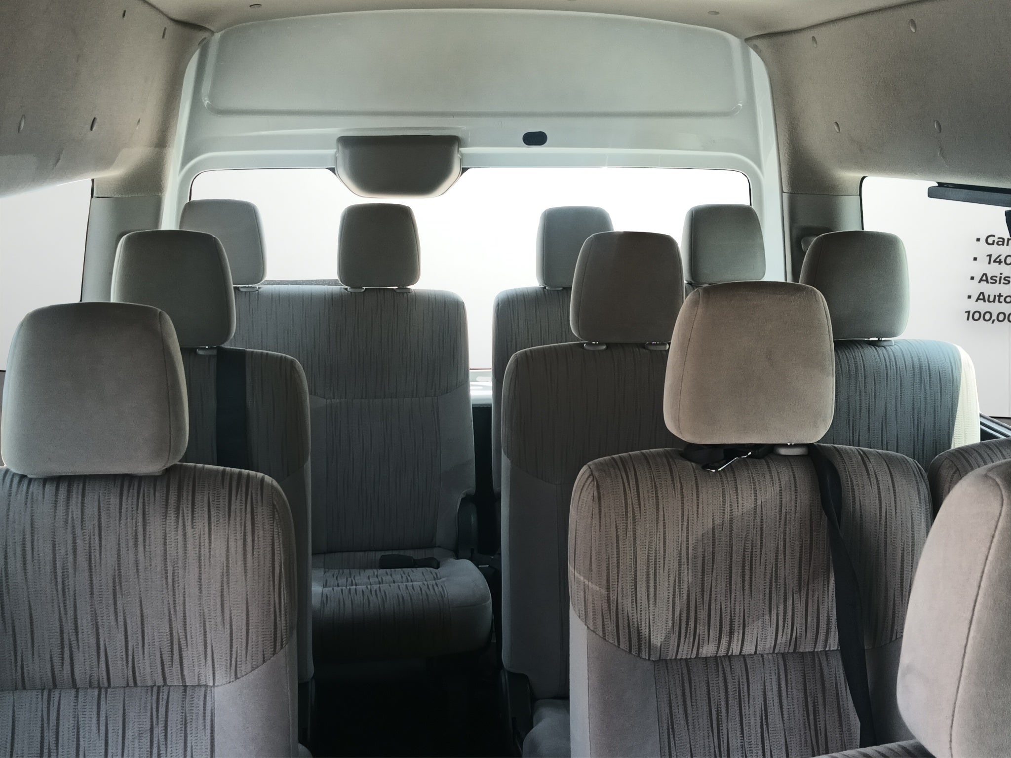 2023 Nissan URVAN 4 PTS AMPLIA TM5 AAC DESEM TRAS 14 PAS