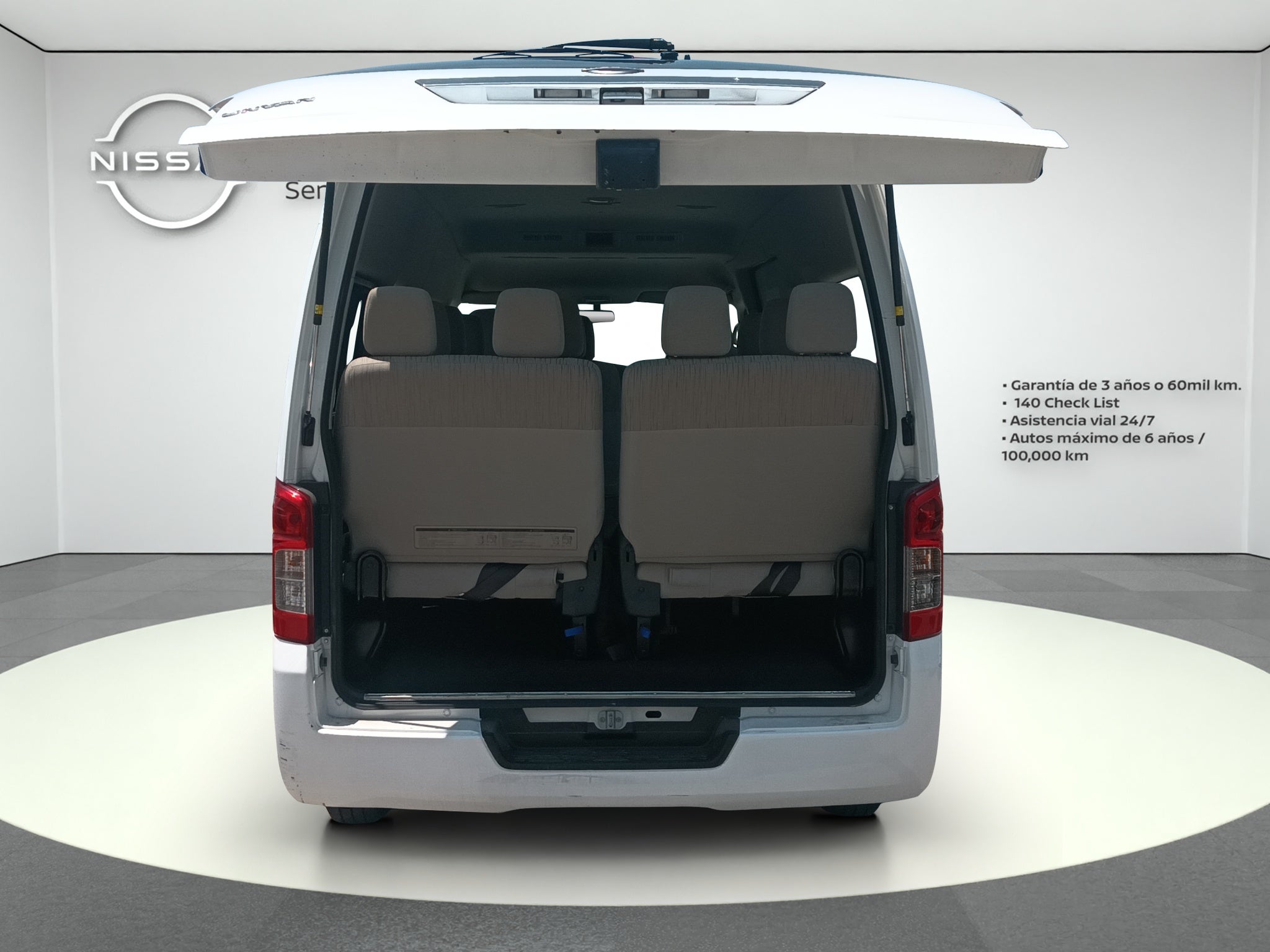2023 Nissan URVAN 4 PTS AMPLIA TM5 AAC DESEM TRAS 14 PAS