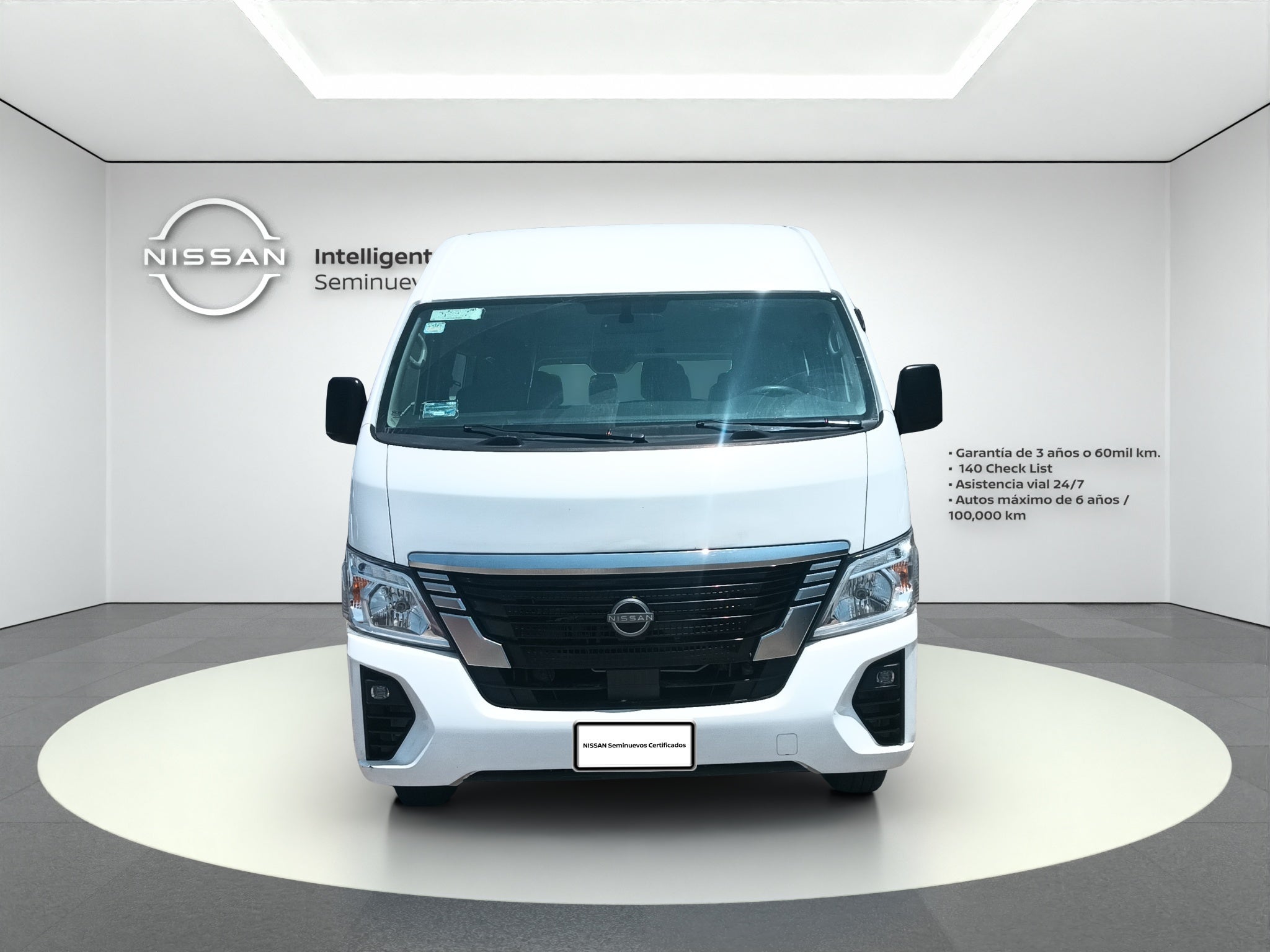 2023 Nissan URVAN 4 PTS AMPLIA TM5 AAC DESEM TRAS 14 PAS