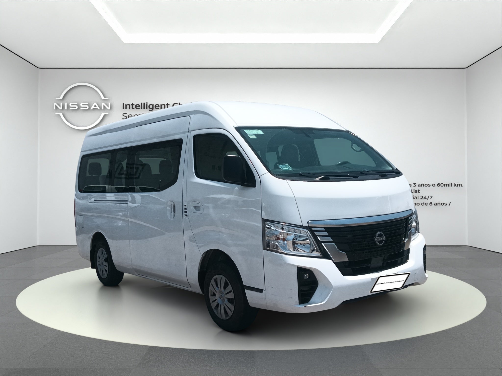 2023 Nissan URVAN 4 PTS AMPLIA TM5 AAC DESEM TRAS 14 PAS