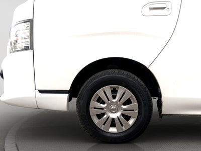 2021 Nissan URVAN 4 PTS AMPLIA TM5 AAC DESEM TRAS 15 PAS
