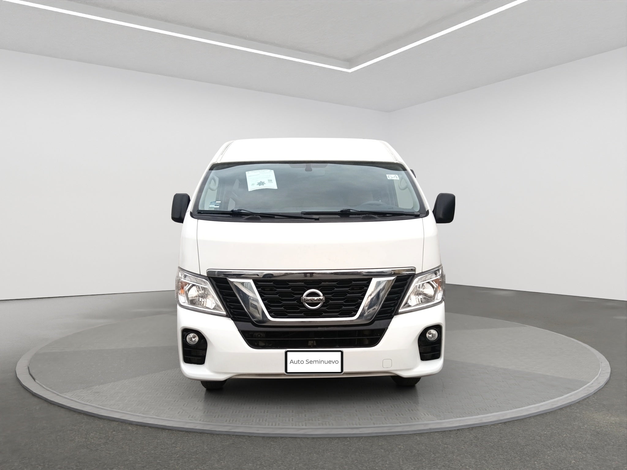 2021 Nissan URVAN 4 PTS AMPLIA TM5 AAC DESEM TRAS 15 PAS