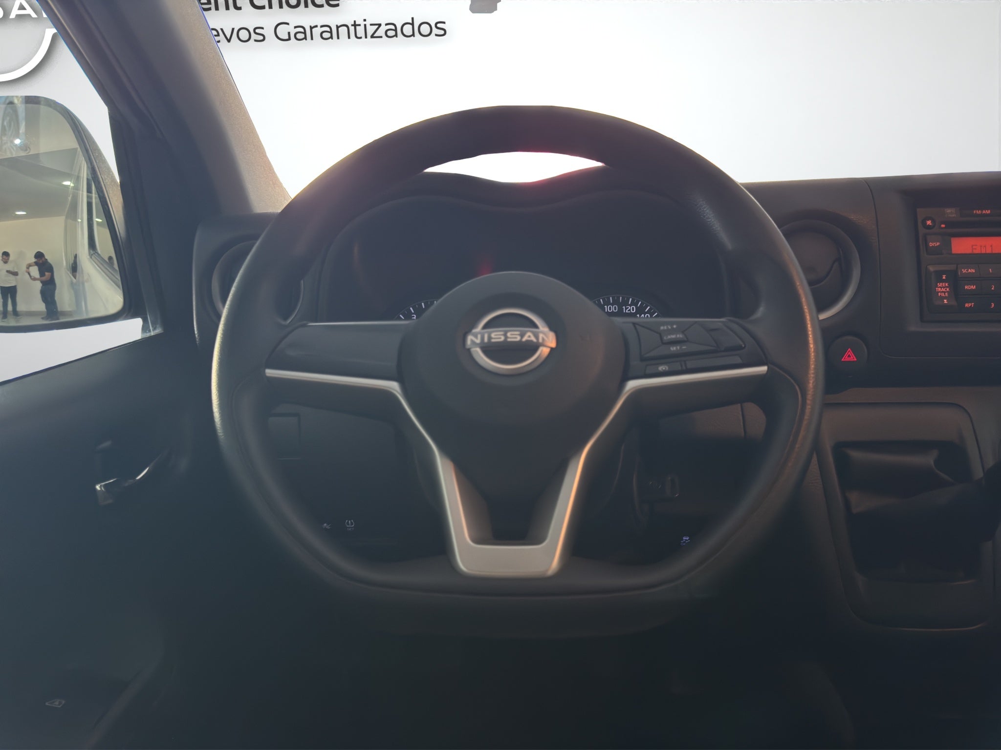 2024 Nissan URVAN 4P AMPLIA L42.5 MAN 15PAS PSEG