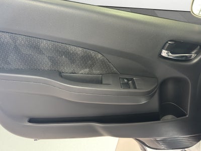 2024 Nissan URVAN 4P AMPLIA L42.5 MAN 15PAS PSEG