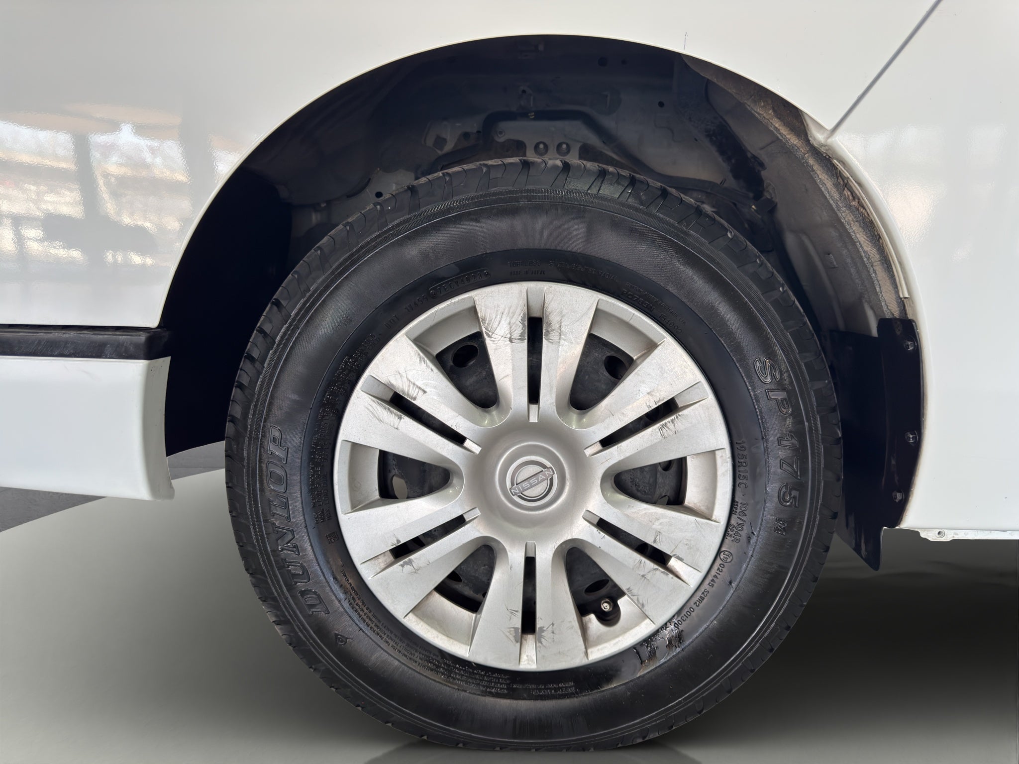 2024 Nissan URVAN 4P AMPLIA L42.5 MAN 15PAS PSEG