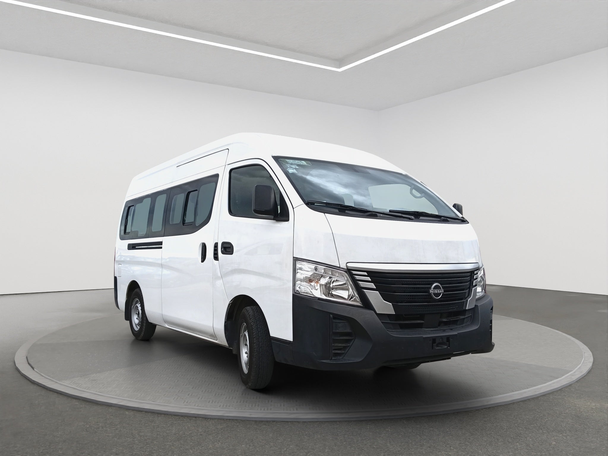 2025 Nissan URVAN 14 PAS