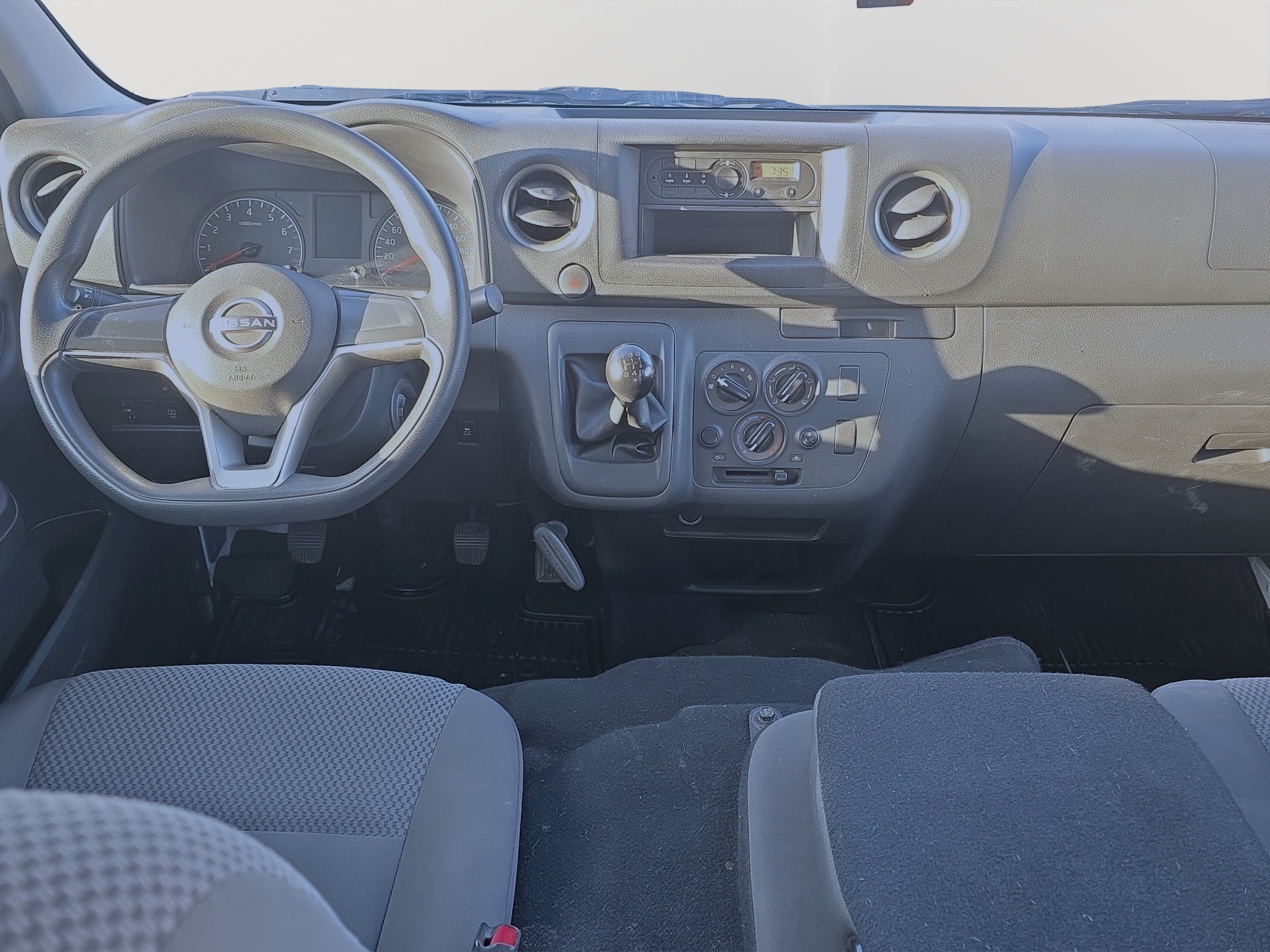 2024 Nissan URVAN 4P AMPLIA L42.5 MAN