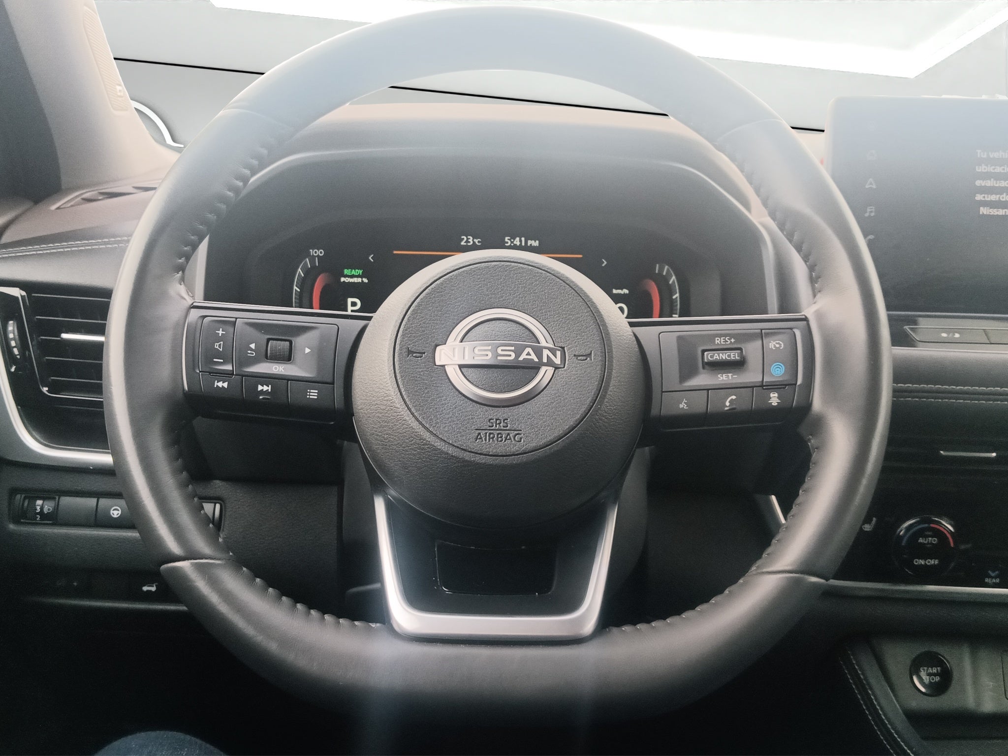 2025 Nissan X-TRAIL 5P PLATINUM E.POWER HEV L31.5 AUT
