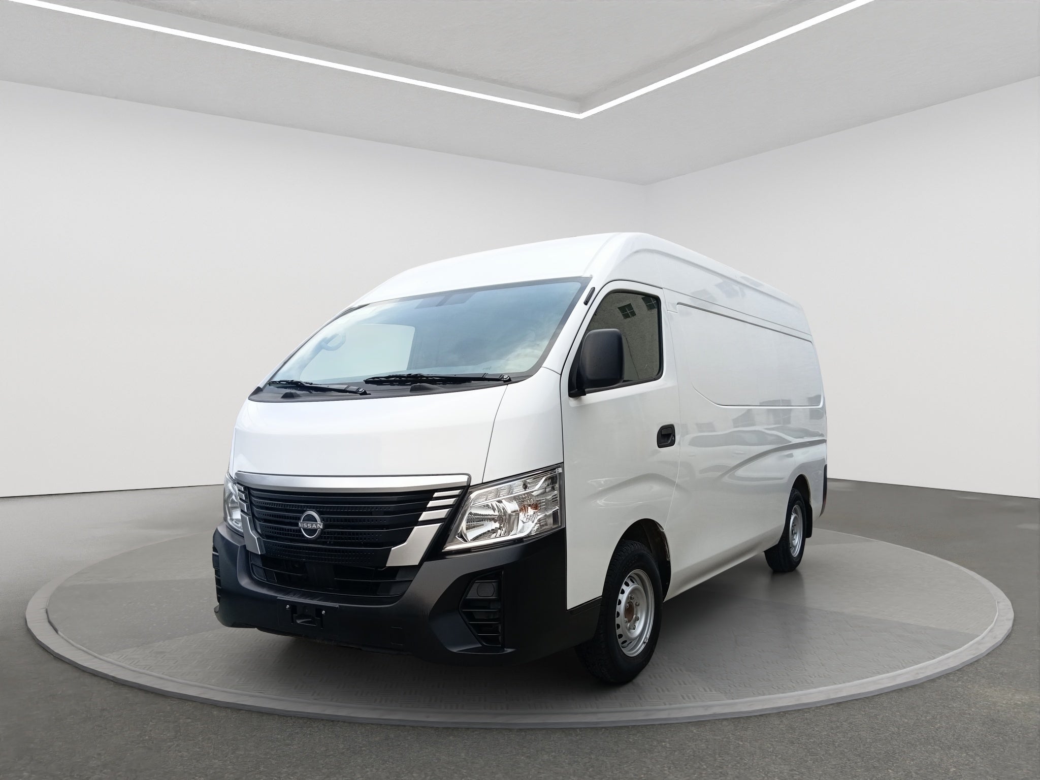 2025 Nissan URVAN 14 PAS