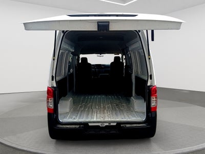 2025 Nissan URVAN 14 PAS