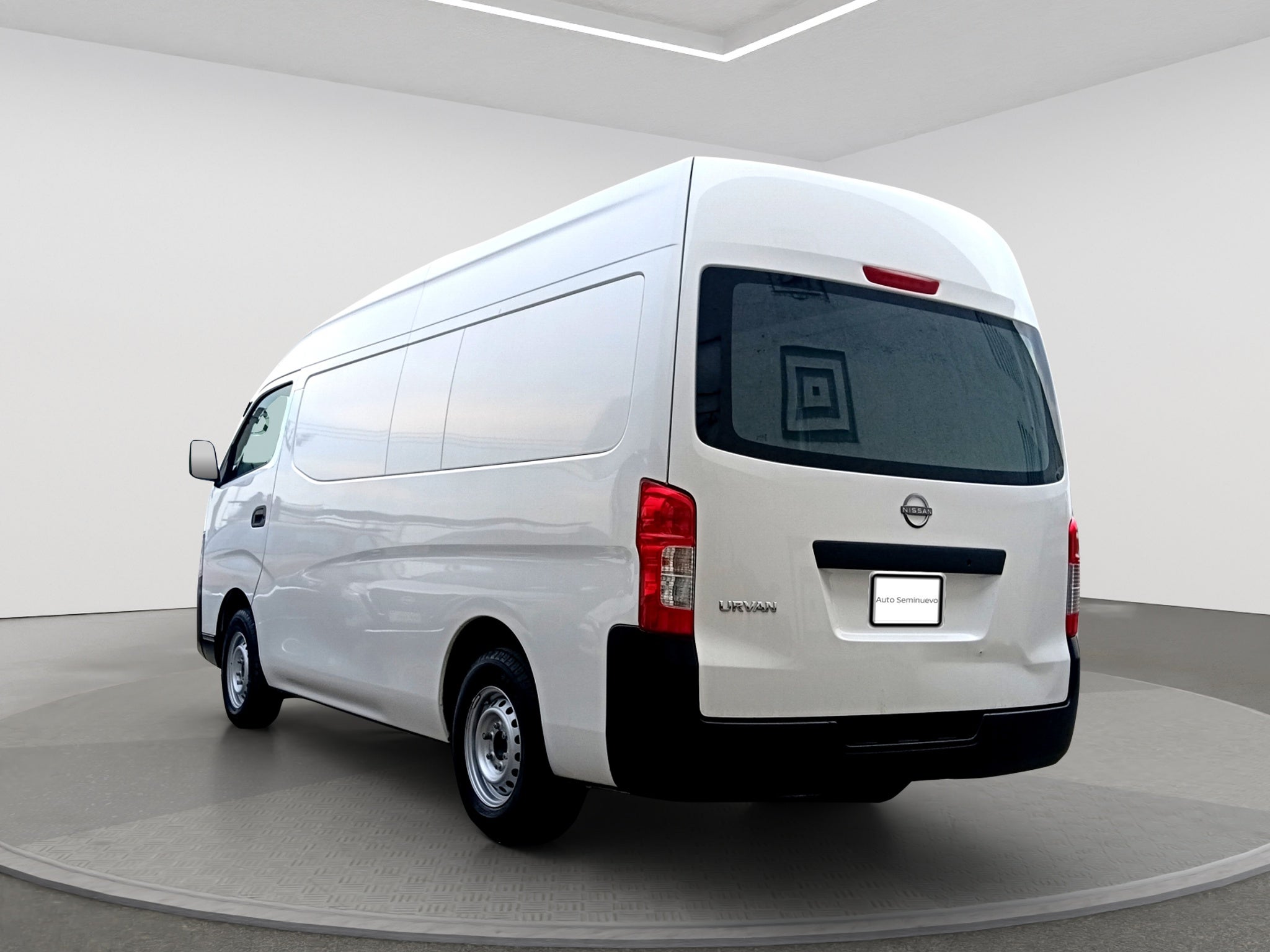 2025 Nissan URVAN 14 PAS