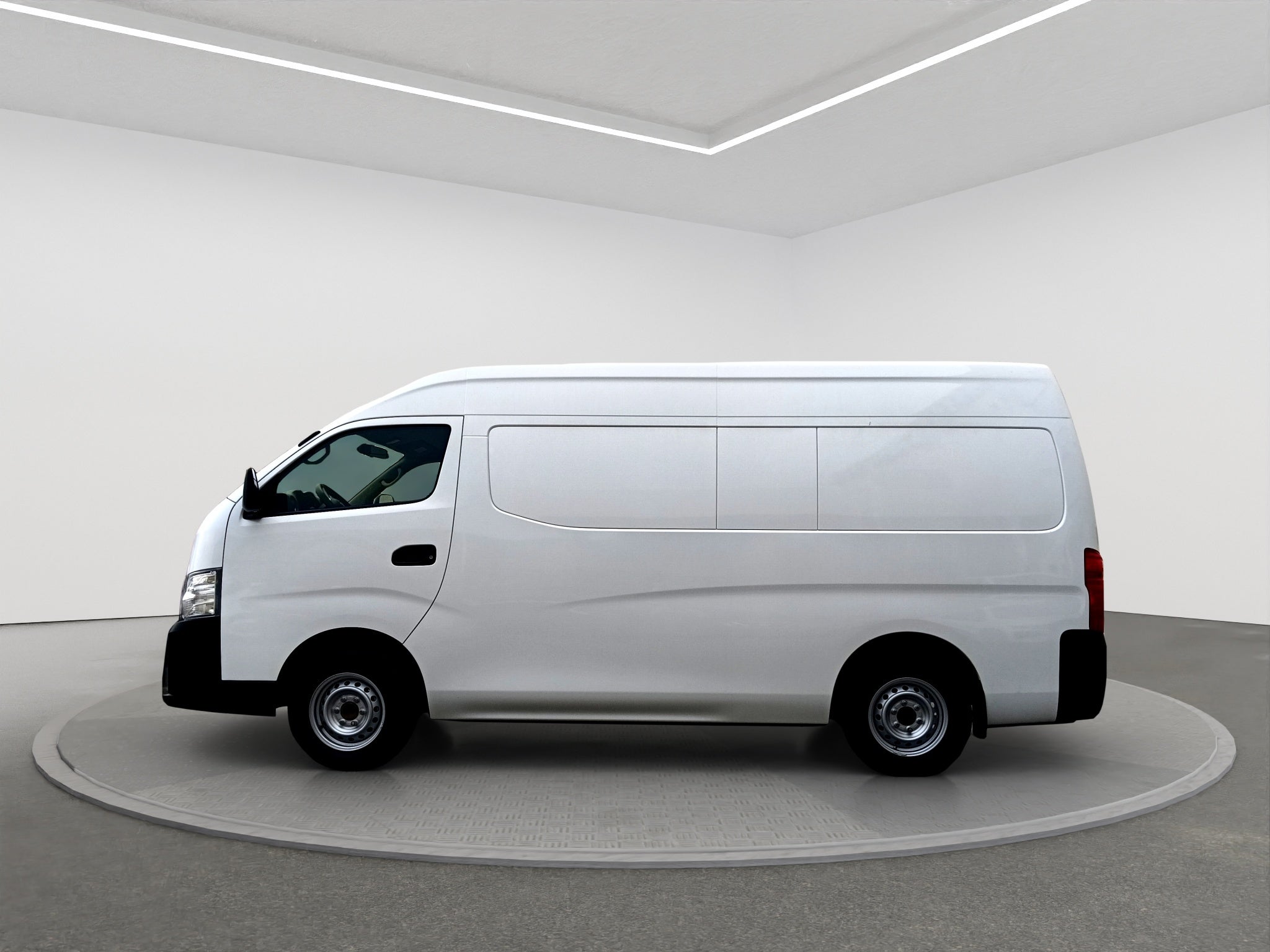 2025 Nissan URVAN 14 PAS