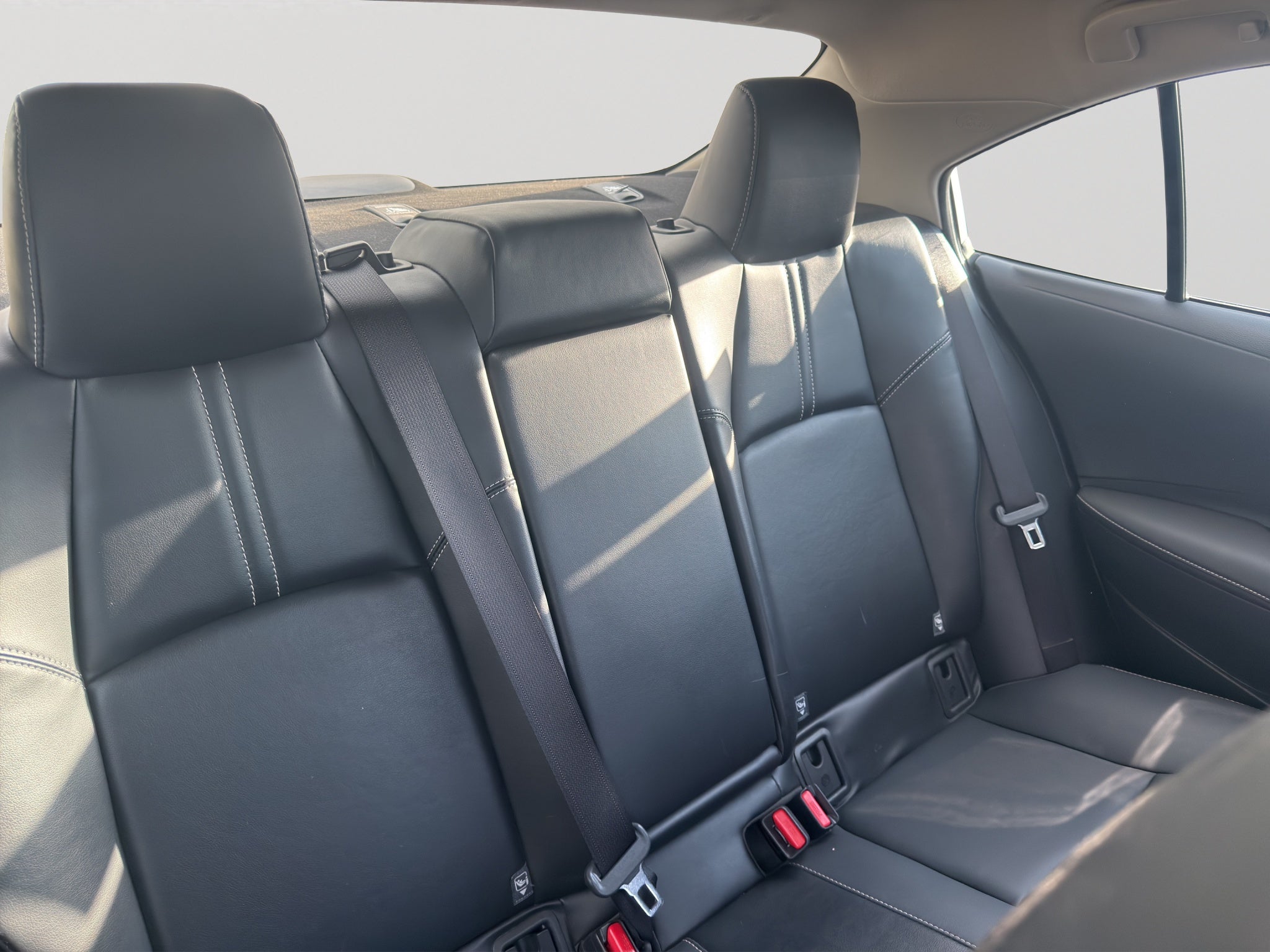 2024 Toyota COROLLA 4P XLE L42.0 AUT