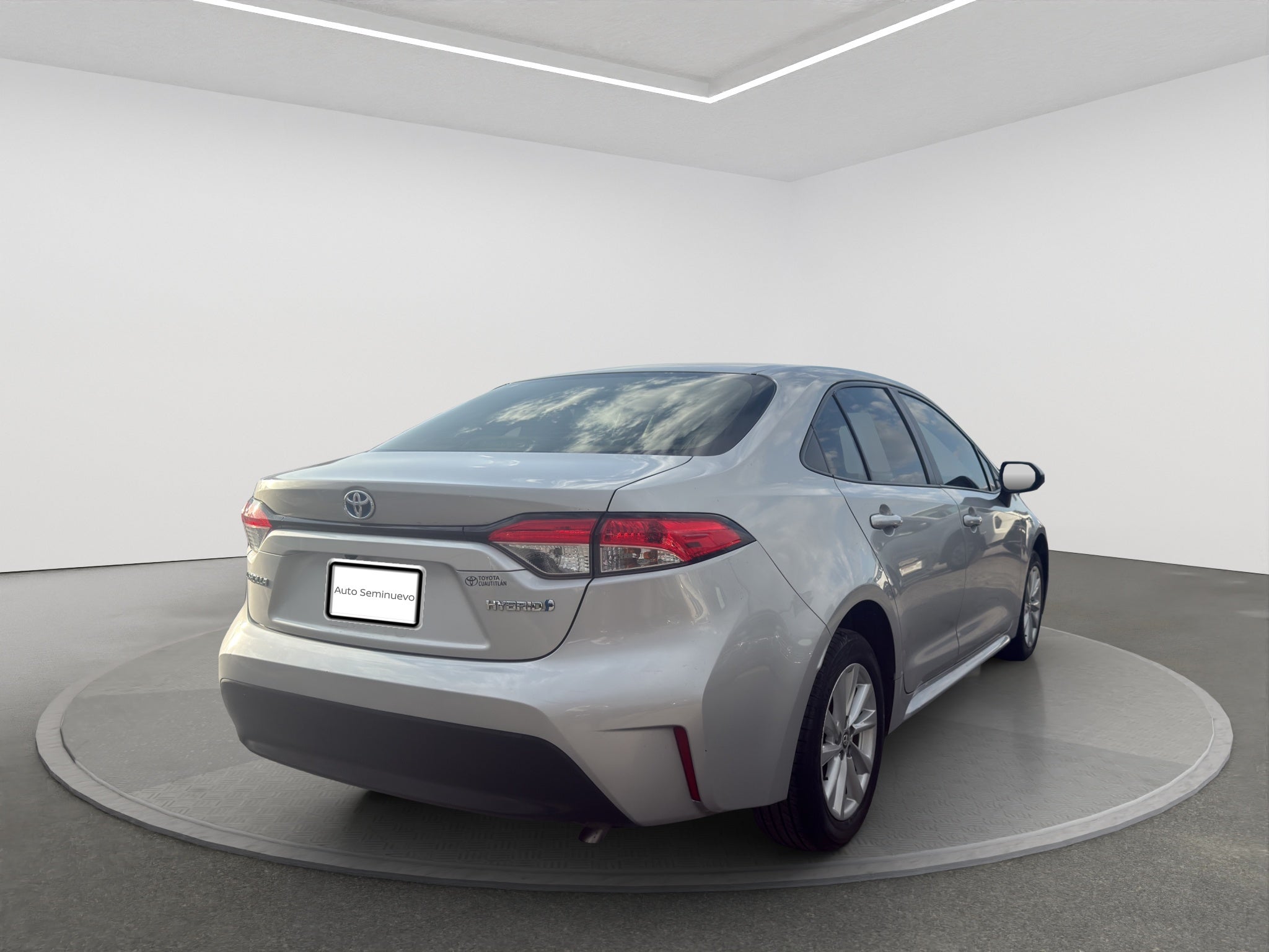 2024 Toyota COROLLA 4P XLE L42.0 AUT