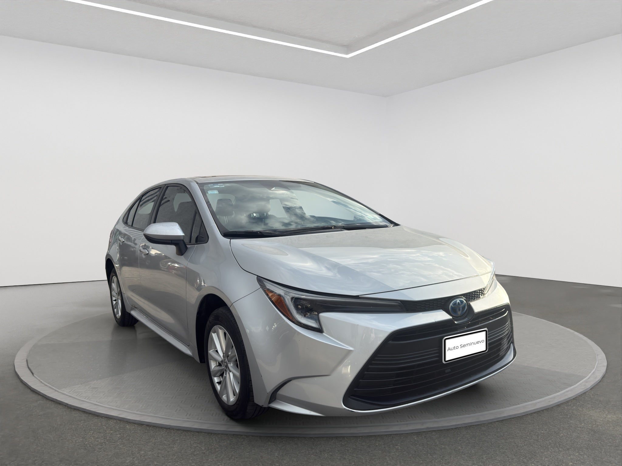 2024 Toyota COROLLA 4P XLE L42.0 AUT
