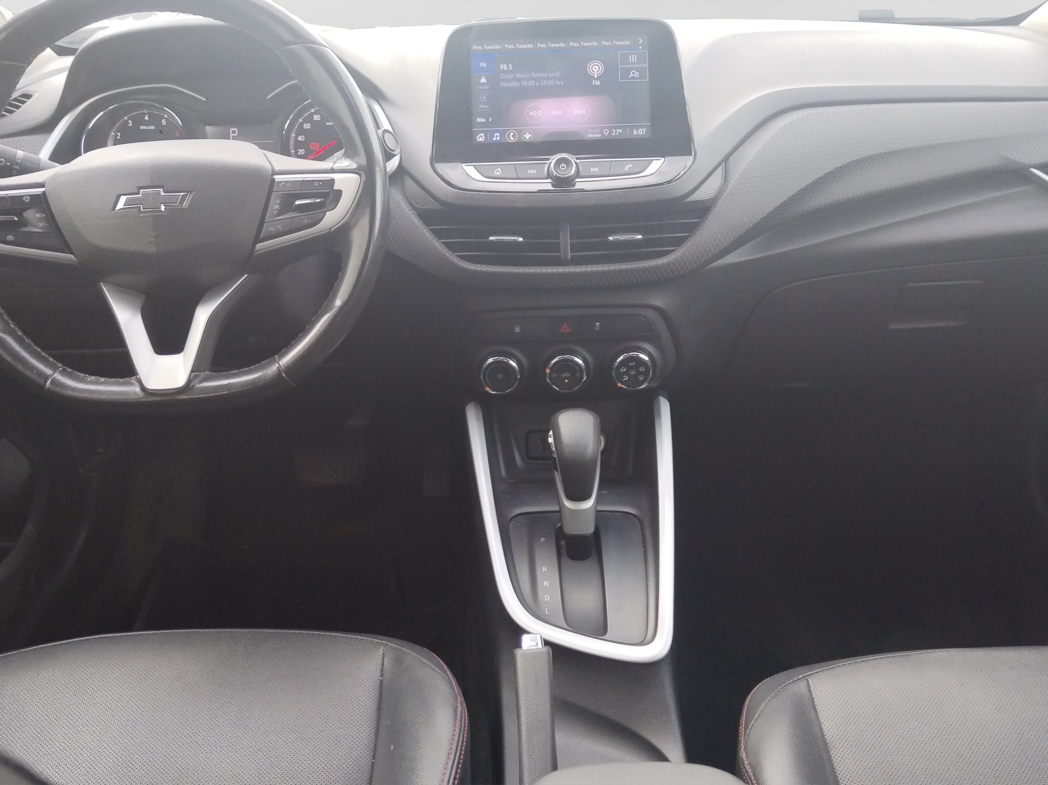 2023 Chevrolet ONIX E 4 PTS PREMIER RED LINE 10T TA AAC AUT BA VE F LED QC RA-16