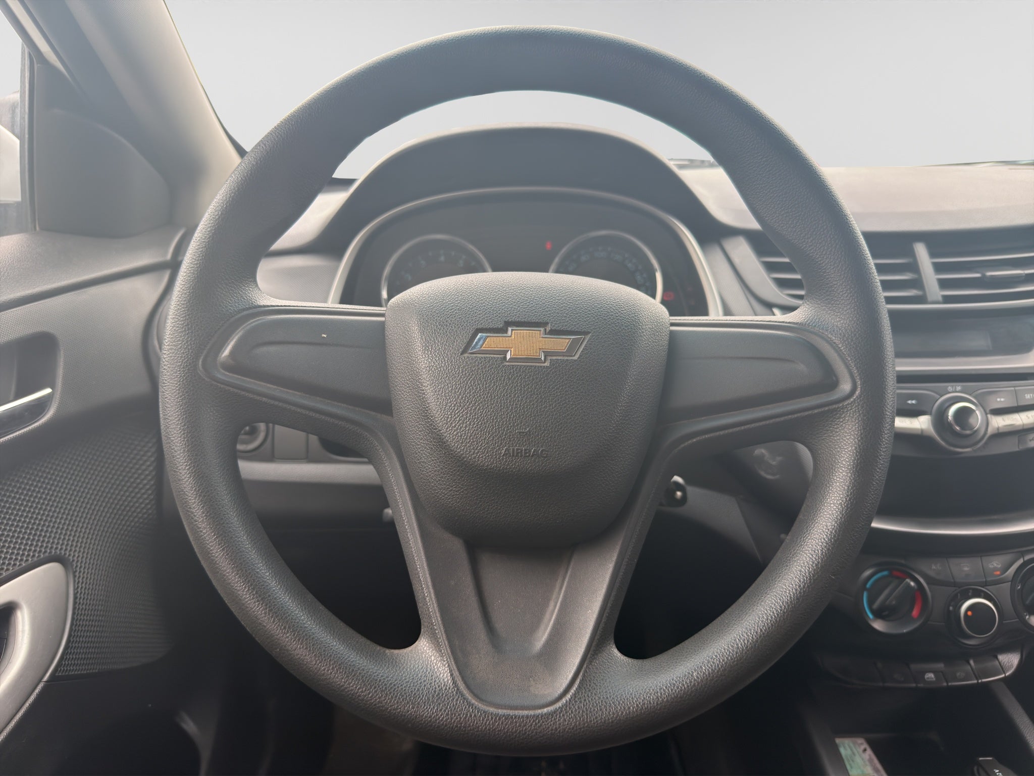2020 Chevrolet AVEO 4 PTS LS TM5 AAC R-14