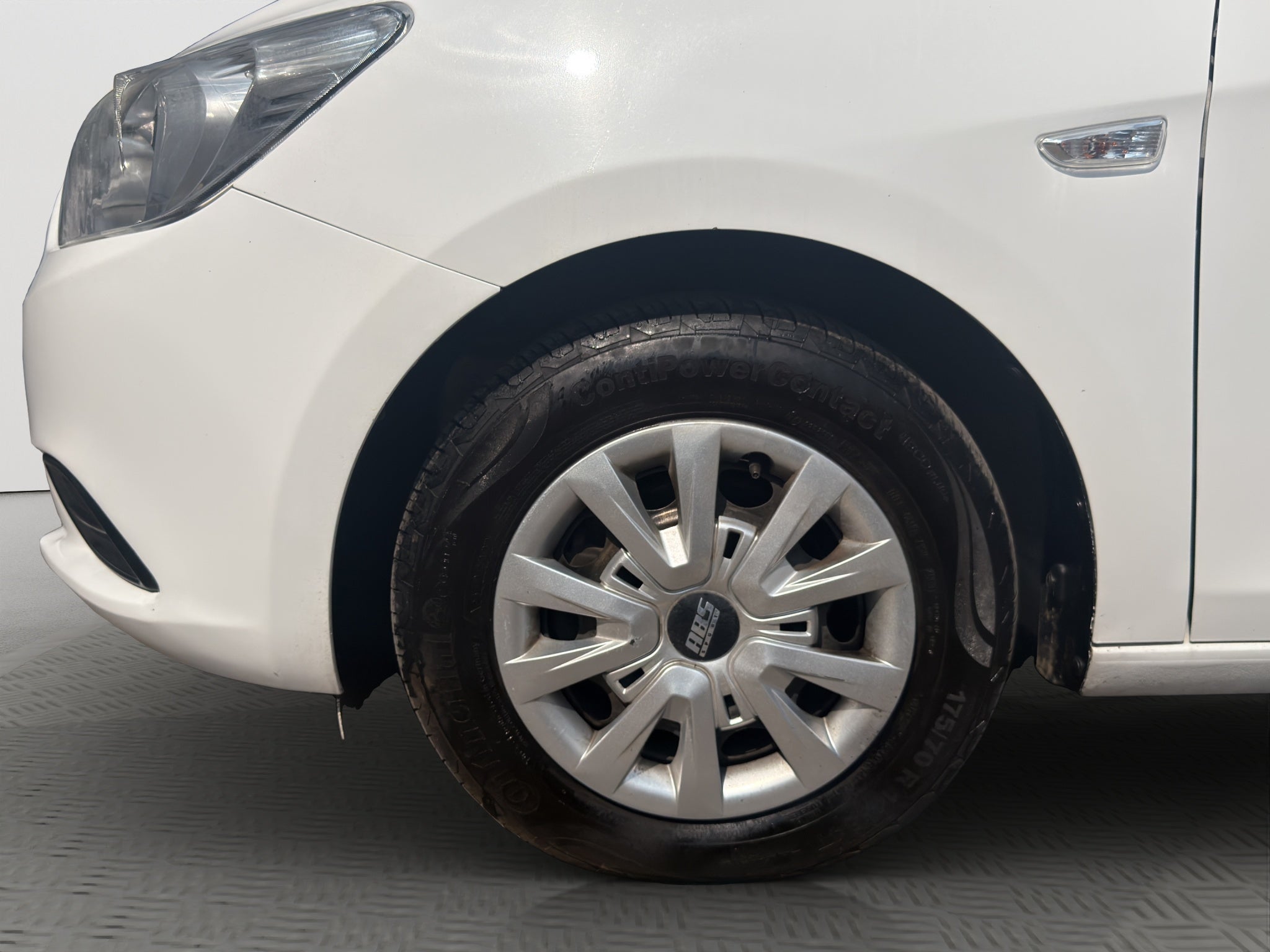 2020 Chevrolet AVEO 4 PTS LS TM5 AAC R-14