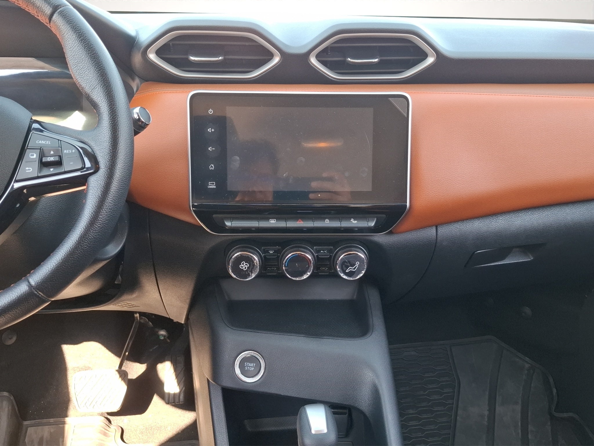 2025 Nissan MAGNITE 5 PUERTAS EXCLUSIVE 1.0 LTS CVT T