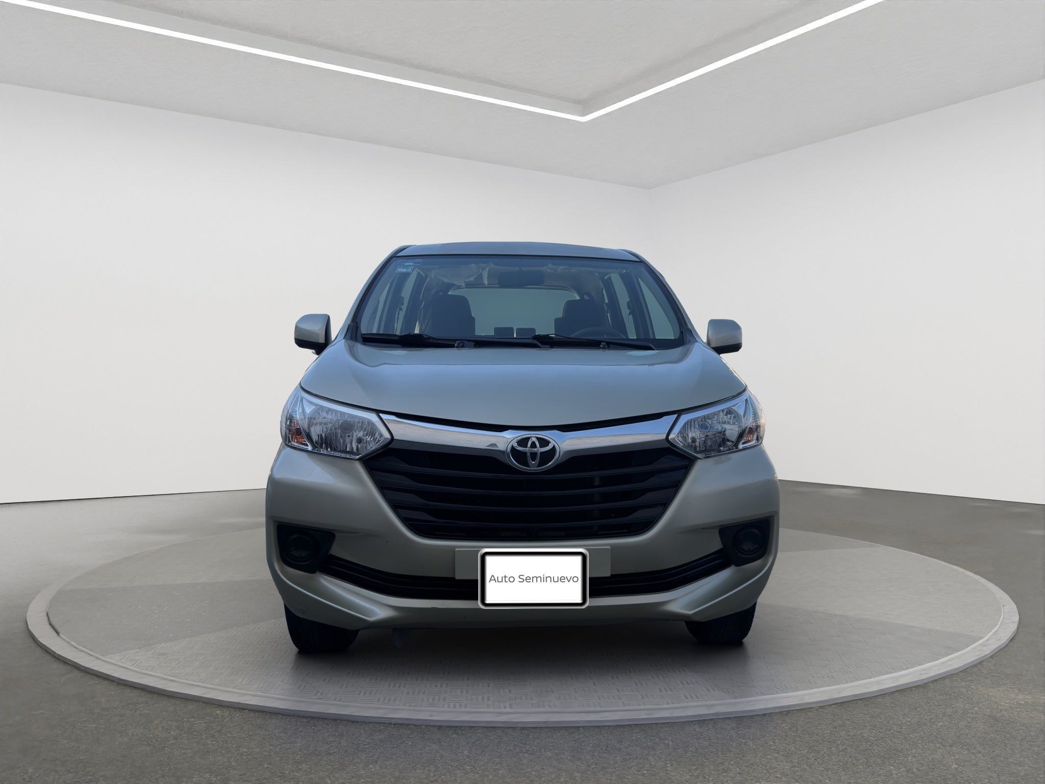 2018 Toyota AVANZA 5 PTS LE TA AAC BA R-14