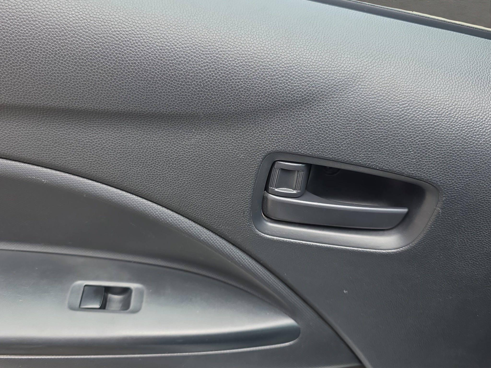 2024 Dodge ATTITUDE 4P SE L31.2 AUT