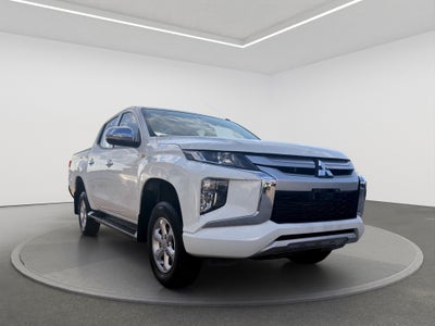 2023 Mitsubishi L200 4 PTS GLX CABINA DOBLE 24TD TM5 4X4