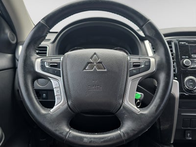 2023 Mitsubishi L200 4 PTS GLX CABINA DOBLE 24TD TM5 4X4