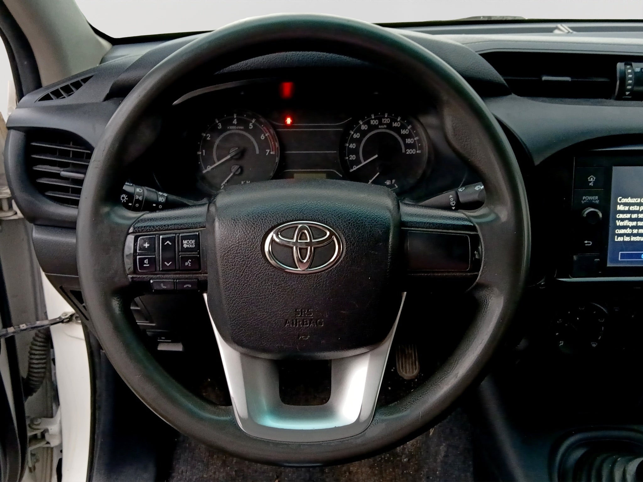 2022 Toyota HILUX 4 PTS DOBLE CAB SR TM5 AAC VE RA-17