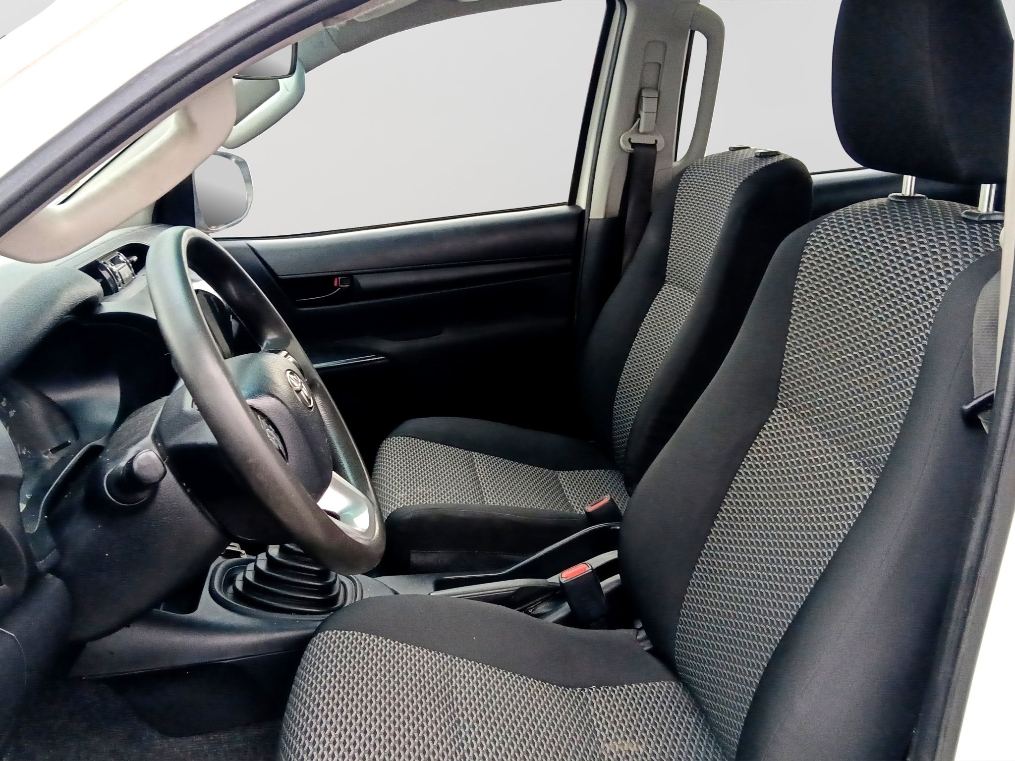 2022 Toyota HILUX 4 PTS DOBLE CAB SR TM5 AAC VE RA-17