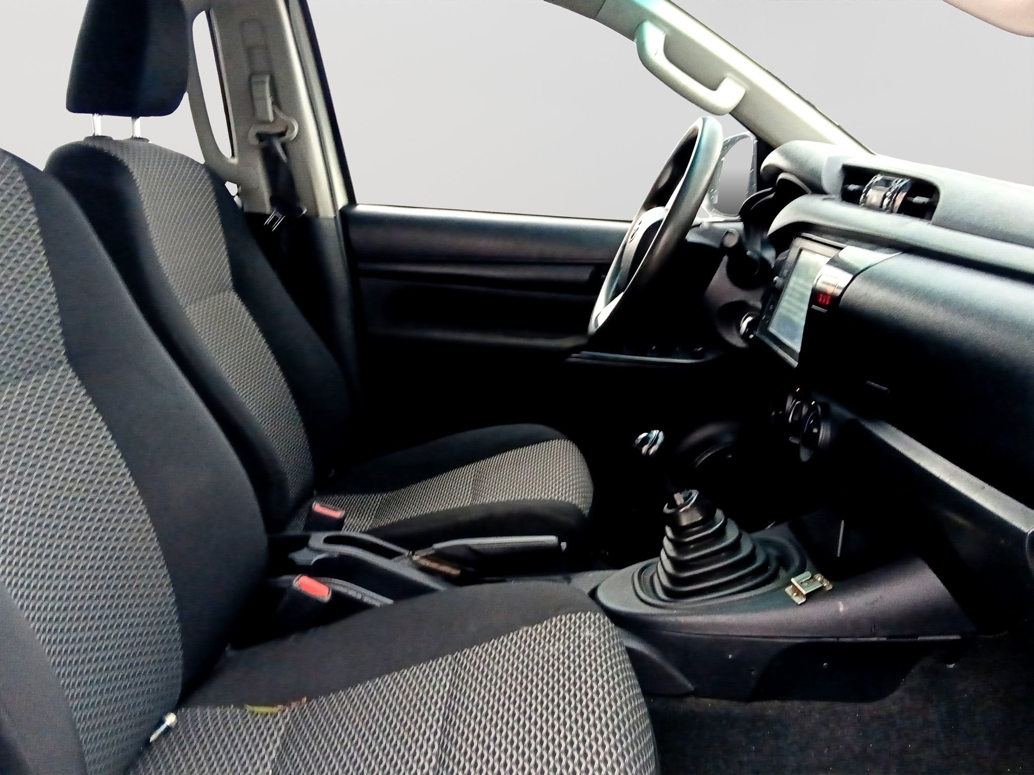2022 Toyota HILUX 4 PTS DOBLE CAB SR TM5 AAC VE RA-17