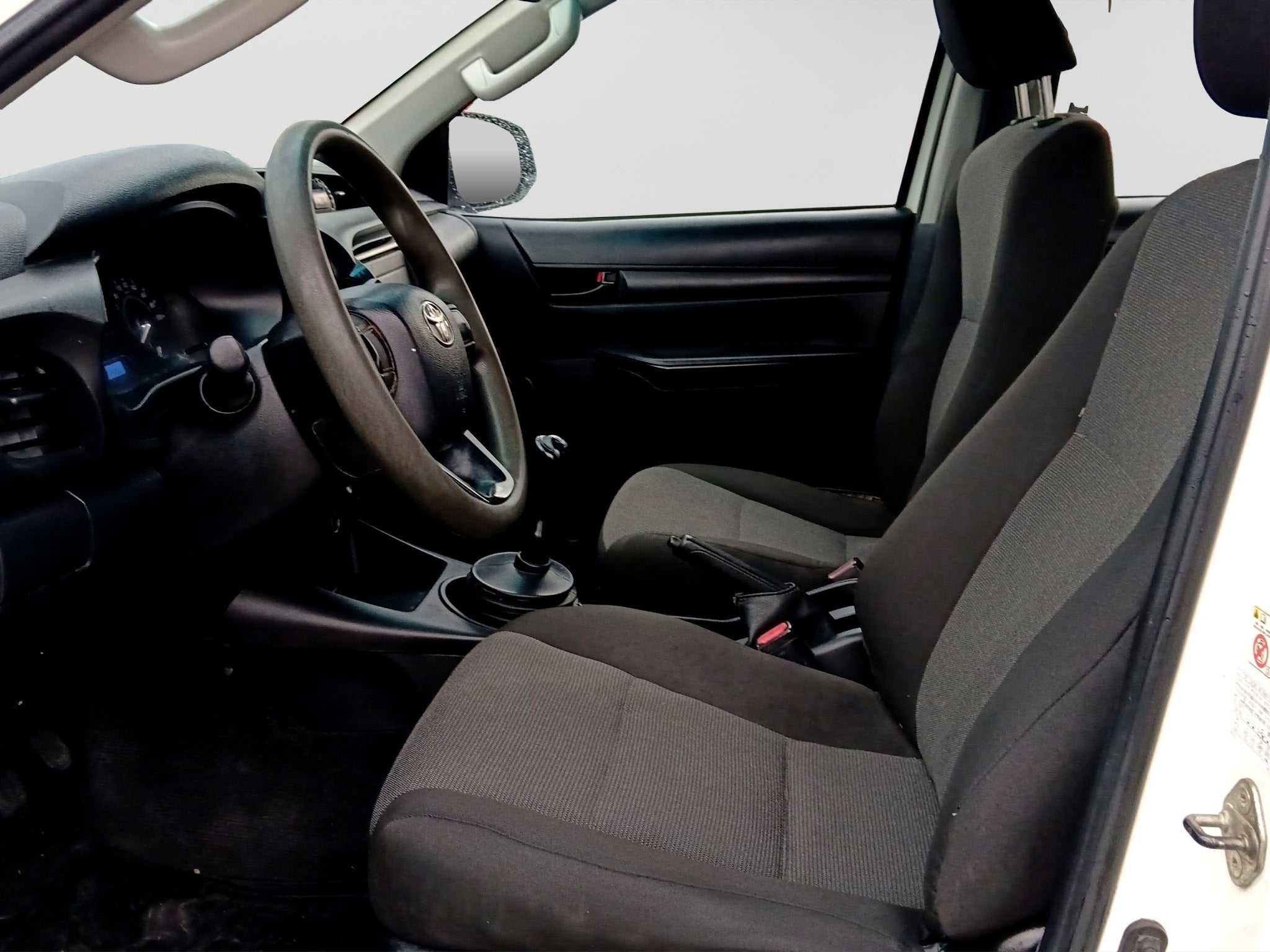 2020 Toyota HILUX 4 PTS DOBLE CAB BASE TM5 AAC VE DEL