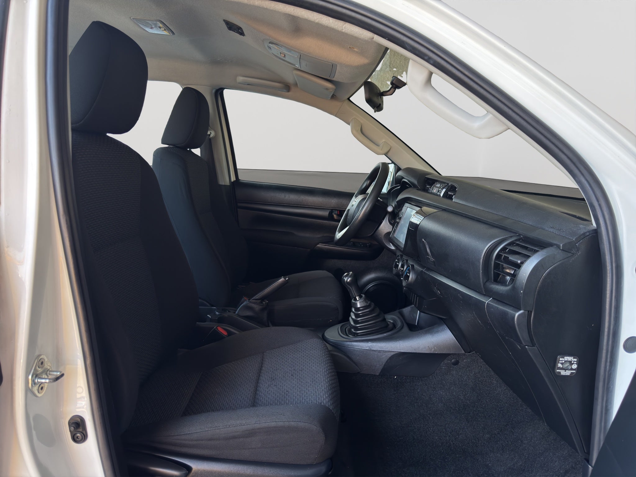 2022 Toyota HILUX 4 PTS DOBLE CAB SR TM5 AAC VE RA-17