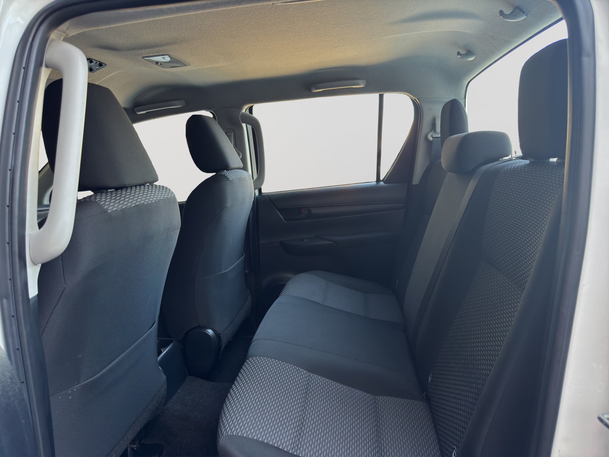 2022 Toyota HILUX 4 PTS DOBLE CAB SR TM5 AAC VE RA-17