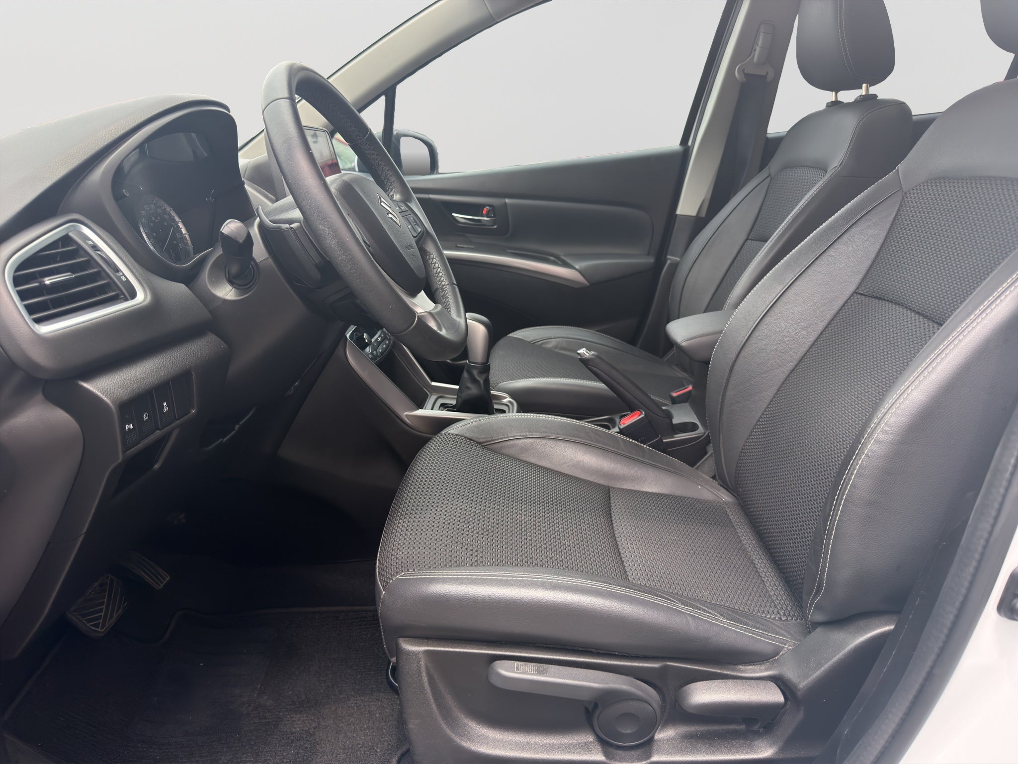2023 SUZUKI S-CROSS 5 PTS BOOSTERJET 14T TA AAC AUT TP RA-17