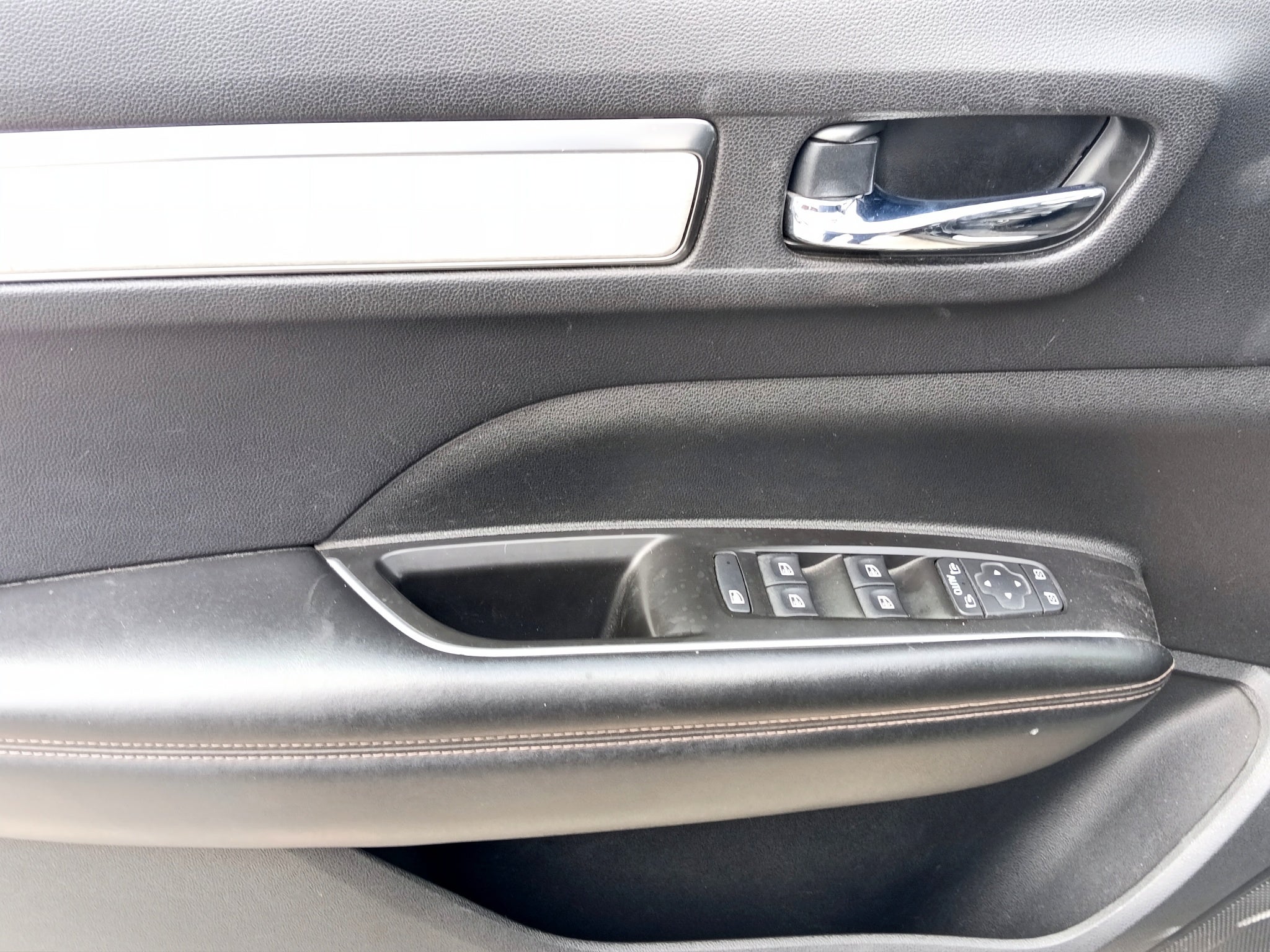 2023 RENAULT KOLEOS 5 PTS ICONIC CVT CLIMATRONIC PIEL GPS QCP RA-19