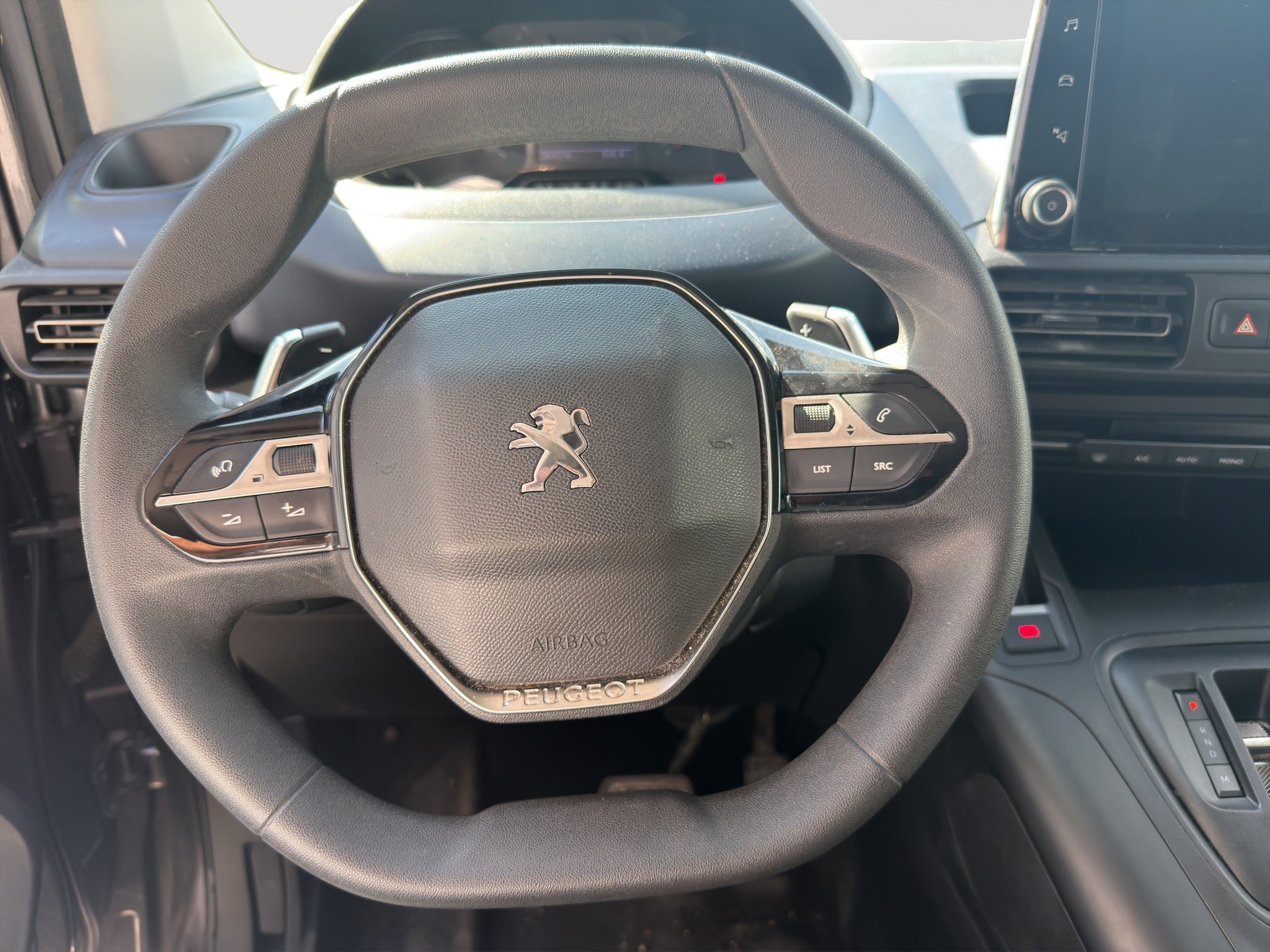 2023 PEUGEOT RIFTER 5 PTS ALLURE PACK 12T TM5 AAC 7 PAS R-16