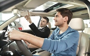 Schedule a test drive at Nissan Perinorte in Cuautitlán Izcalli, México, México.